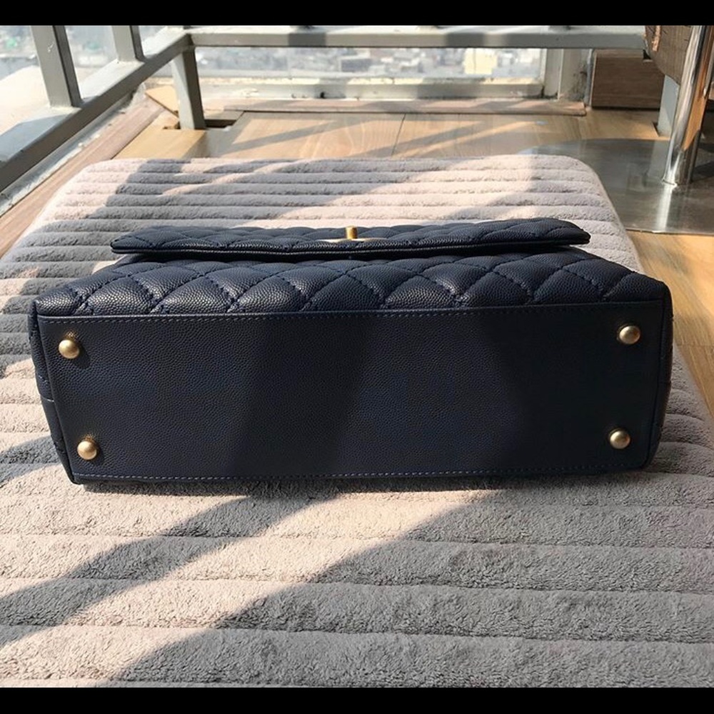 Navy Chanel CoCo Medium Size - Picture 5 of 6